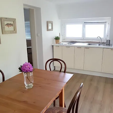 One Bedroom With Shared Pool Enclosed Garden And Wifi At 5 Km Away From The アパート